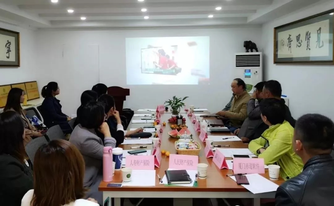 家潔藝張總參加市清協(xié)舉辦的配套服務(wù)供應(yīng)商座談會(huì)